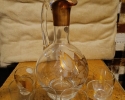 Prodám SKLENĚNOU KARAFU na ALKOHOL a 6 SKLENIČEK