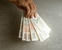 Půjčky a financování